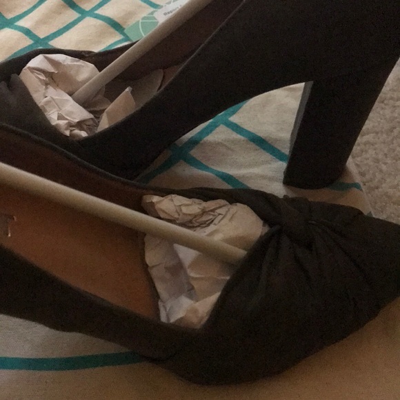 REPORT dark brown/grey pumps NWT - Picture 5 of 8